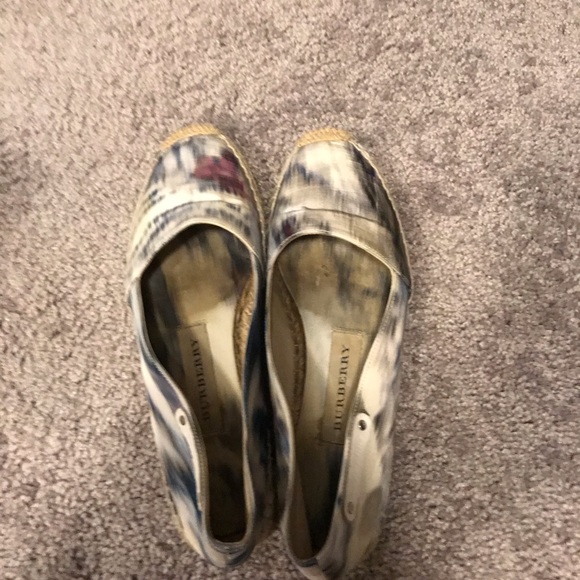 Authentic Burberry Espadrilles - Picture 2 of 4